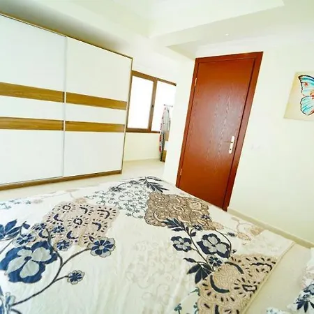 빌라 Kalkan'da Denize Yakin Havuzlu Jakuzili